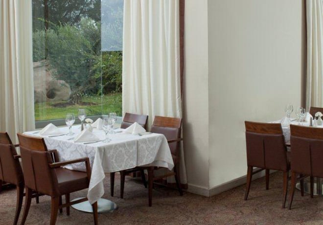 Crowne Plaza Hotel - Hamsa Restaurant