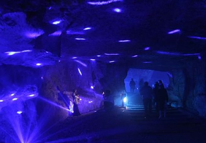 The Jerusalem Festival of Light - Tzidkiyahu Cave The Jerusalem Festival of Light - Tzidkiyahu Cave