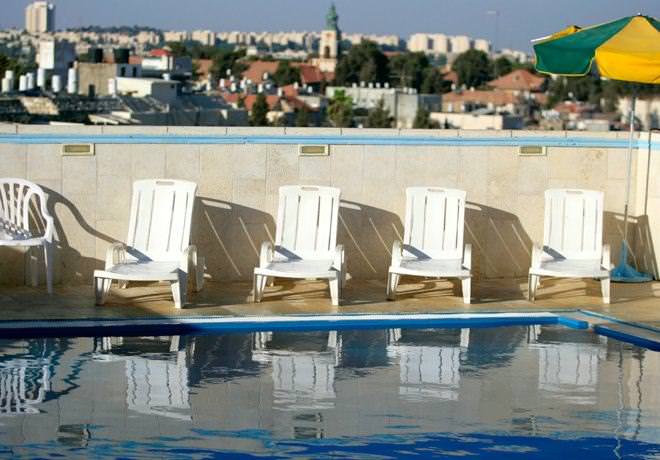 Caeser Premier Hotel - Swimming Pool