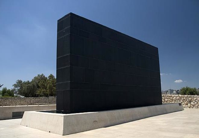 Der Schrein des Buches - Söhne der Finsternis