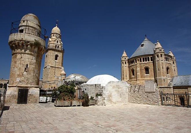 מנזר הדורמיציון וצריח מסגד נאבי דאוד במתחם הר ציון