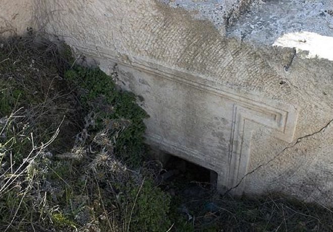 מערת קבורה מימי הבית השני באזור חקל דמא מערת קבורה מימי הבית השני באזור חקל דמא