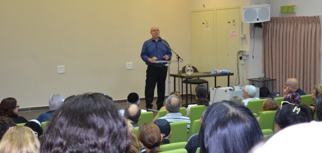 הרצאה באירוע לעובדים