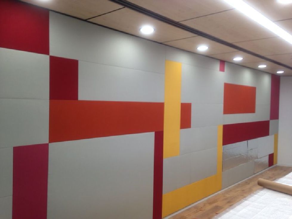 משרדי קסלמן PWC - חיפוי קיר משרדי קסלמן PWC - חיפוי קיר