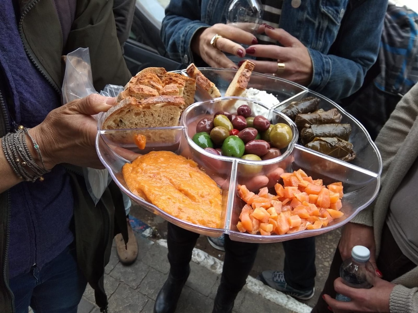 הסיור הפתוח בשוק לוינסקי הסיור הפתוח בשוק לוינסקי