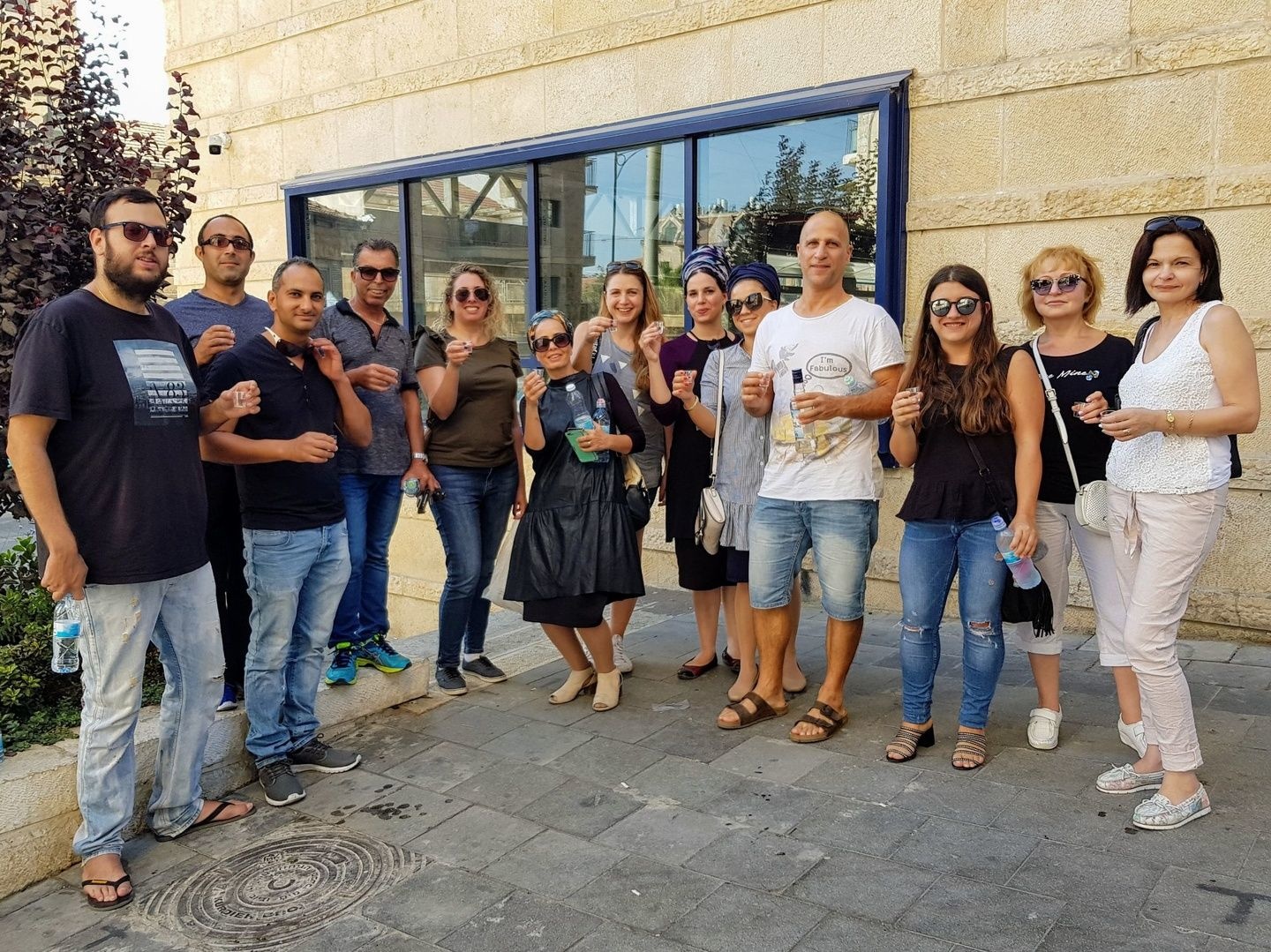 סיורי הרמת כוסית בשווקים לחברות וארגונים סיורי הרמת כוסית בשווקים לחברות וארגונים