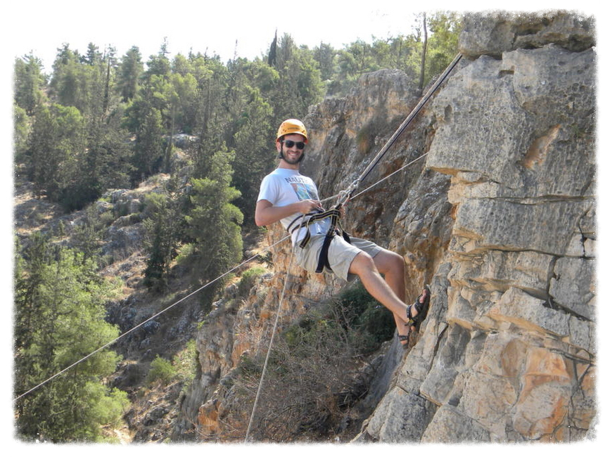 יום גיבוש עם פעילות סנפלינג לחברת דודא מובייל יום גיבוש עם פעילות סנפלינג לחברת דודא מובייל