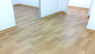 קטלוג ריצוף PVC תעשייתי דמוי פרקט >>