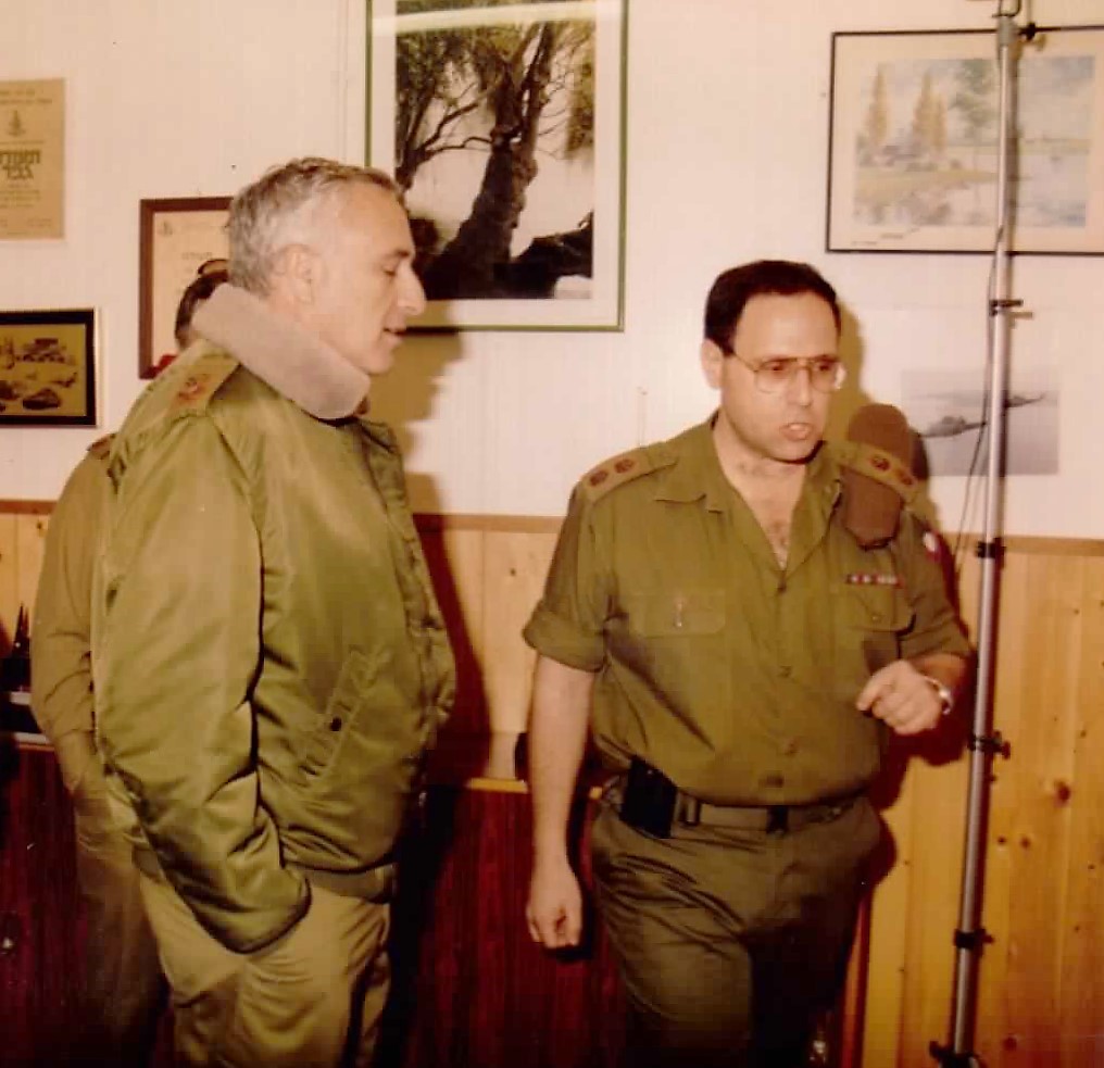 צביקה קרוכמל אמנון ליפקין שחק מצ"ח