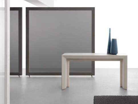 קונסולה נפתחת  BA Minu