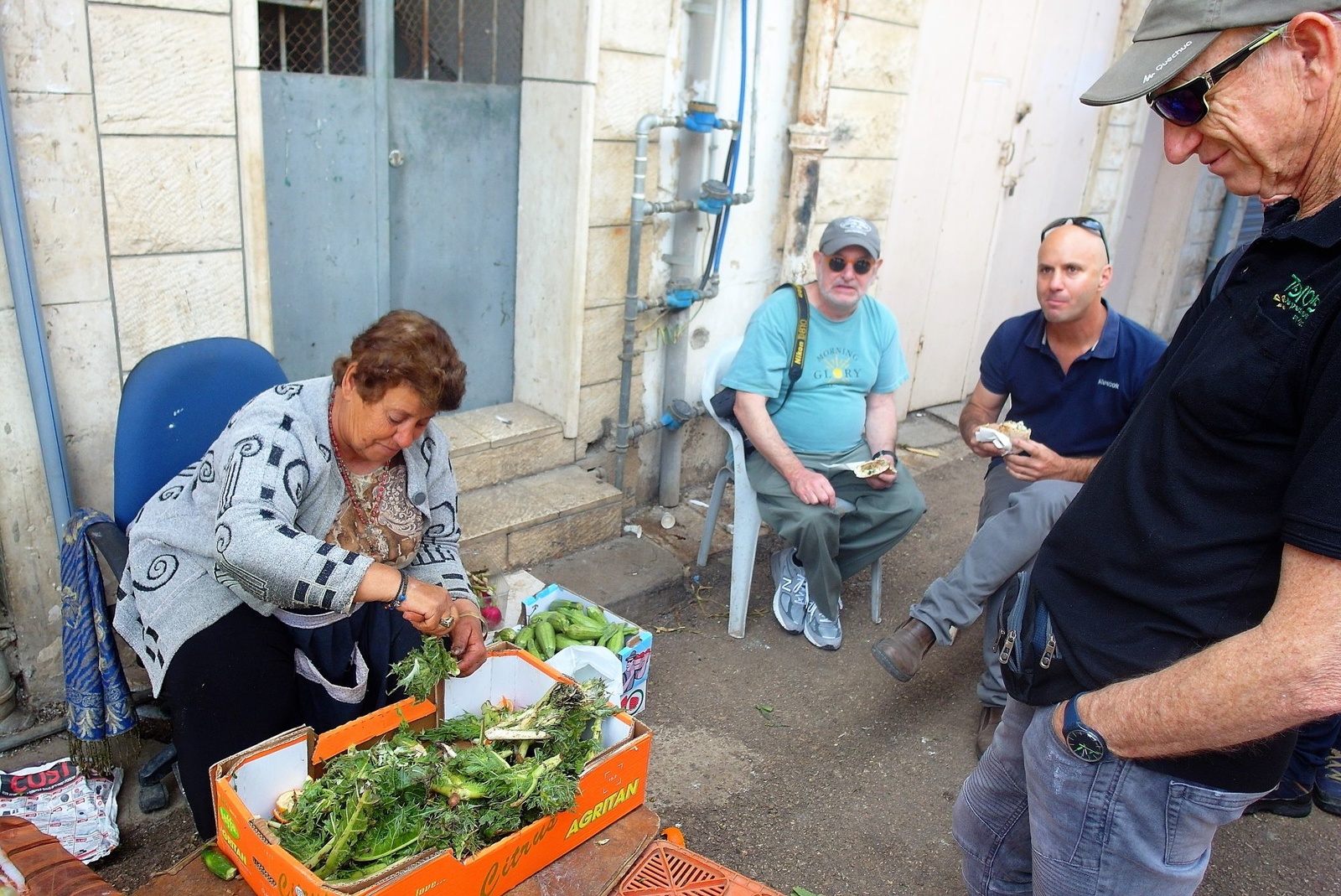 חנויות מסעדות ודוכנים בואדי ניסנאס MORE