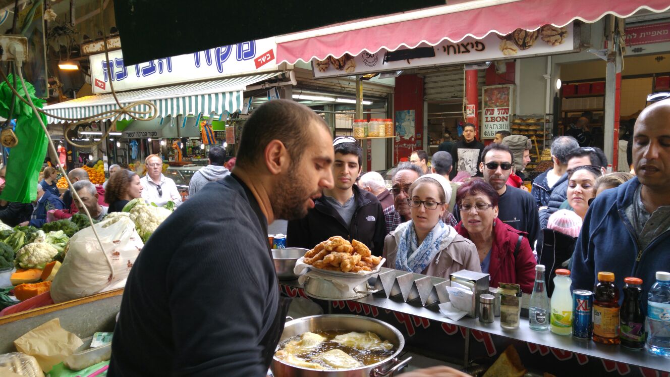 סיור טעימות מודרך בתל אביב MORE