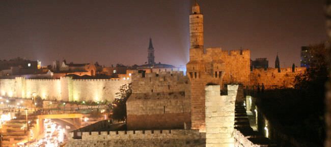 סיור לילי בעיר העתיקה ירושלים סיור לילי בעיר העתיקה ירושלים
