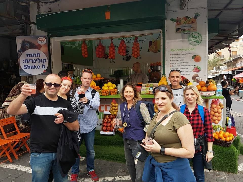 סיור טעימות בשוק הפשפשים MORE