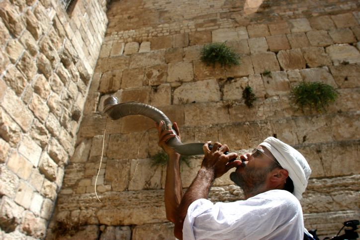 סיורי חגים מועדים ועונות בירושלים - קרדיט תמונה: פלאש 90 סיורי חגים מועדים ועונות בירושלים - קרדיט תמונה: פלאש 90