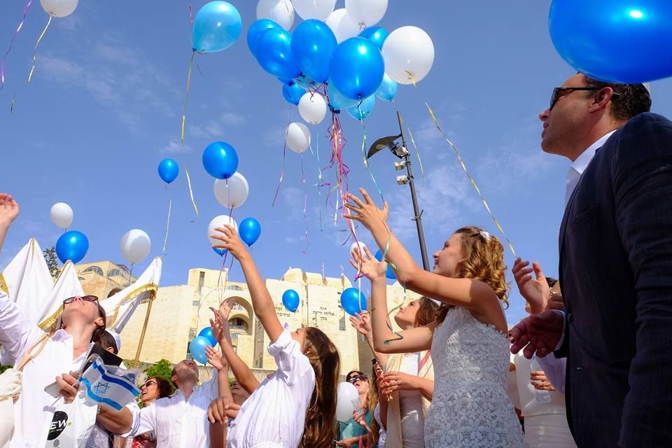 בר מצווה בירושלים בכותל המערבי MORE בר מצווה בירושלים בכותל המערבי MORE