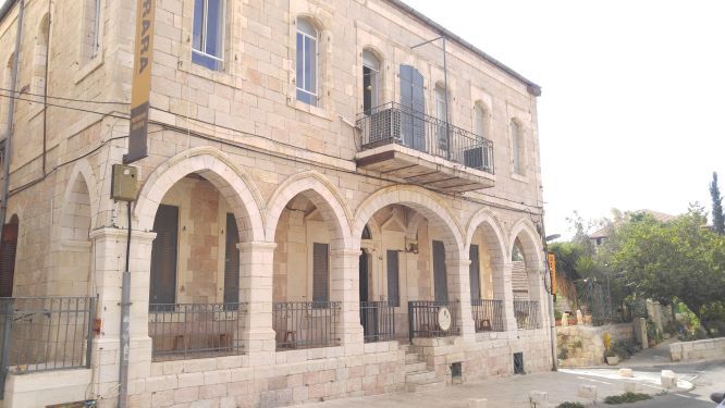 סיור בשכונת מוסררה " קו התפר" ירושלים MORE