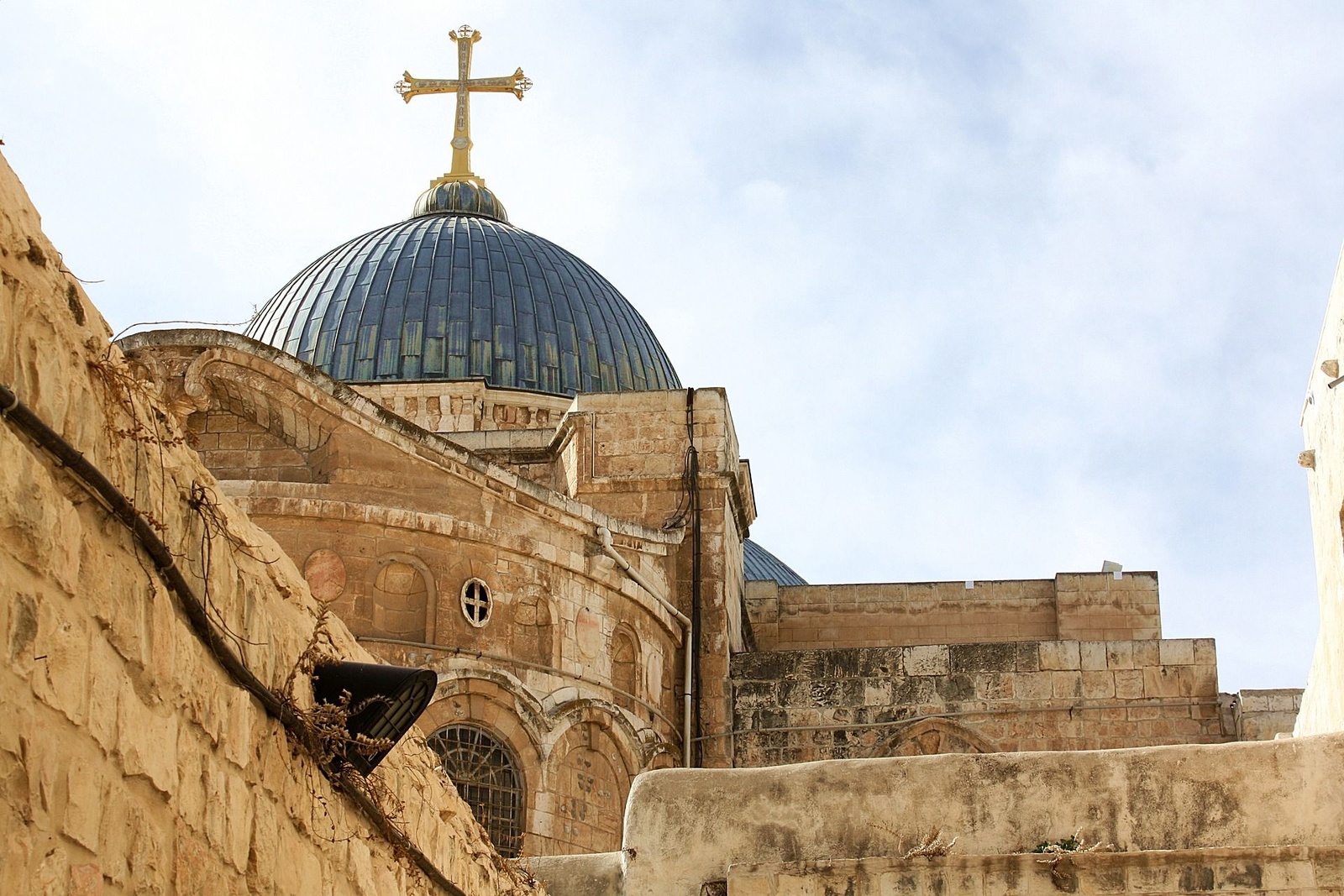 Holy Sepulchre news